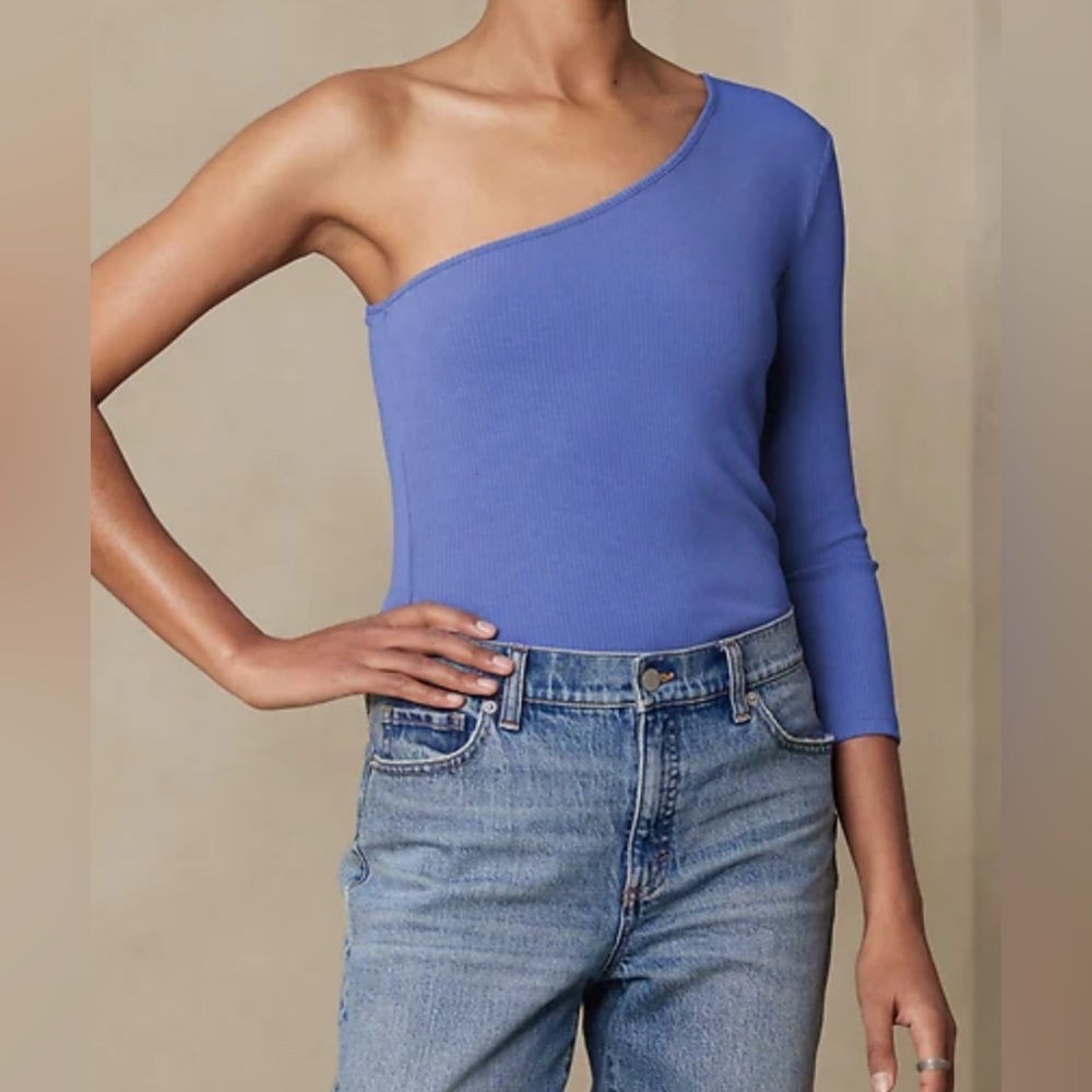Banana Republic Women’s One Shoulder Ribbed Top